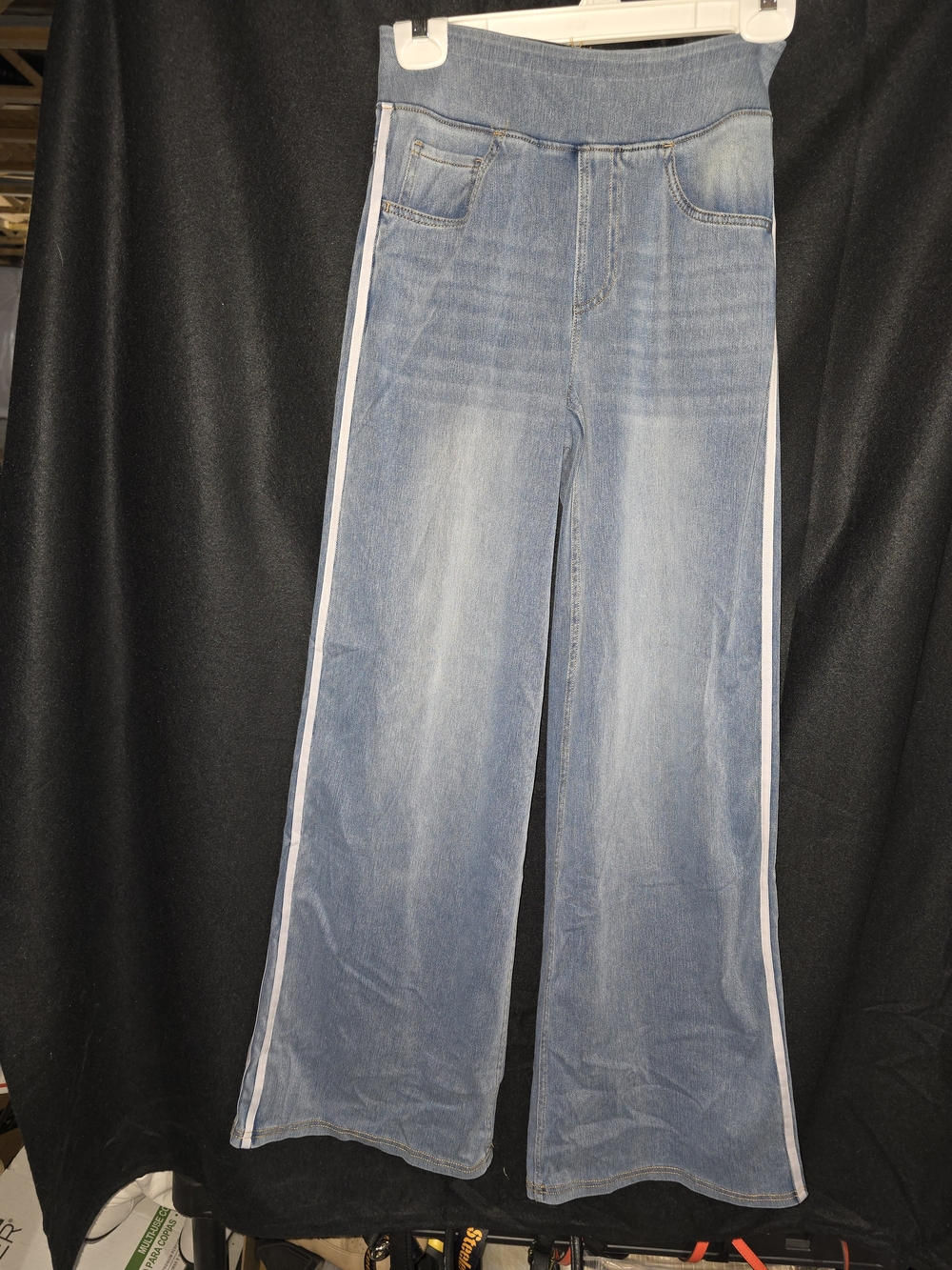 HALARA Washed Blue Wide-Leg Flare Jeans with White Side Trim